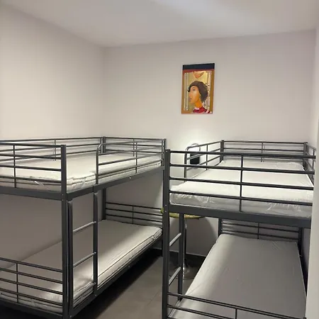 Rock N Roll Apartment, Downtown Apartment